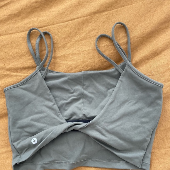 Halara sports bra (twist back) - Picture 2 of 4